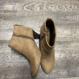 East 5th Women's Brown Ankle Booties
